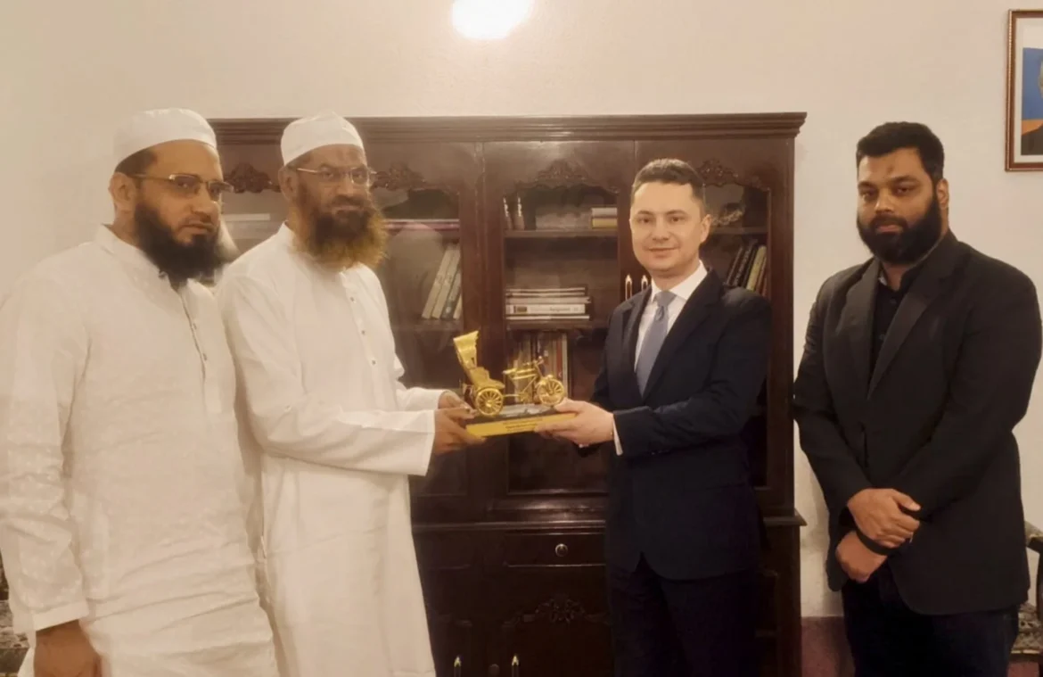 রাশিয়ান দূতাবাসে মাওলানা মামুনুল হক