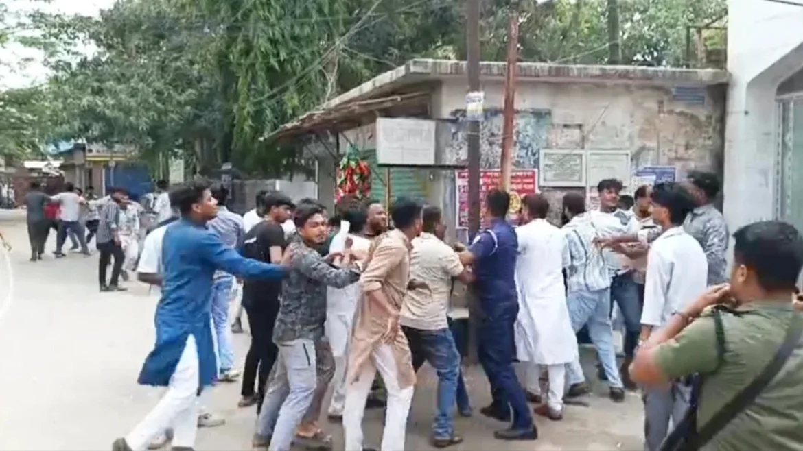 বিএনপির দুই গ্রুপ ও এনসিপির সংঘর্ষ