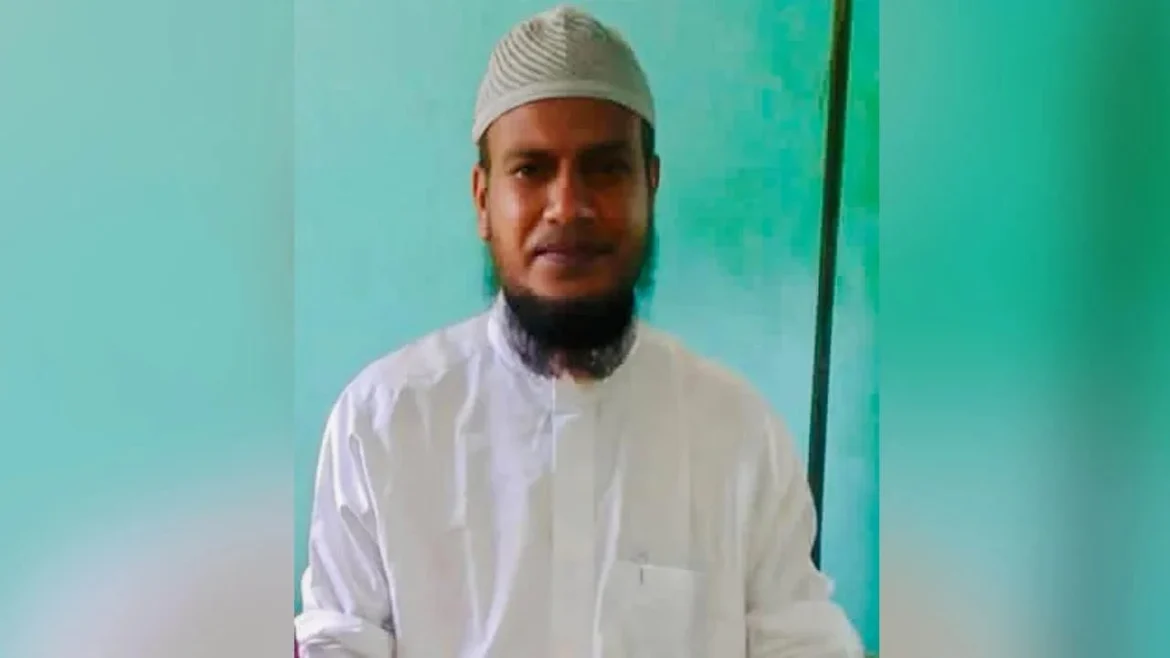 জমি বিরোধে লোহাগাড়ায় গাছের গুড়ি দিয়ে পিটিয়ে মাদ্রাসা শিক্ষককে হত্যা