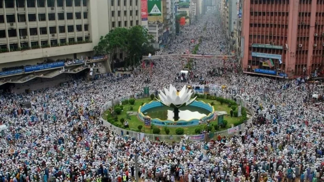 মতিঝিলের শাপলা চত্বরে হেফাজতের মহাসমাবেশ