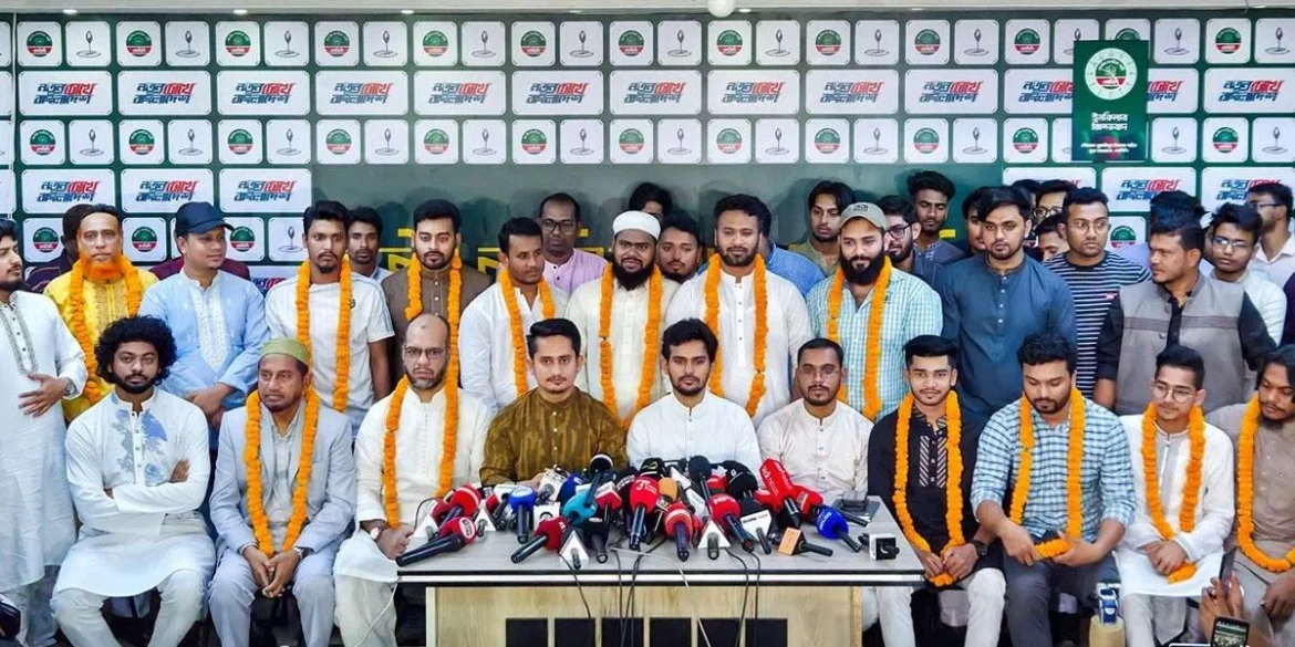 পশ্চিমবঙ্গকে হুঁশিয়ারি আসিফ মাহমুদের