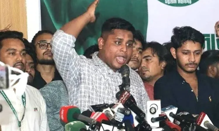 বিএনপি এখন আওয়ামী লীগের ছায়ায়- যোগদান অনুষ্ঠানে হাসনাত আবদুল্লাহ