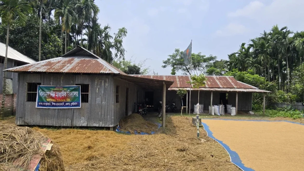 রাজারহাটের বিদ্যালয়ে অনিয়মের অভিযোগ