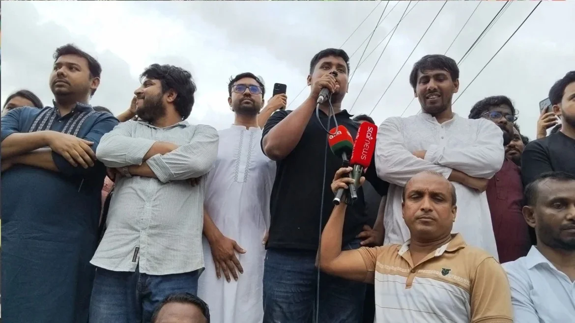 ব্যবসায়ীদের টাকায় রাজনীতি করলে জনগণের নয়