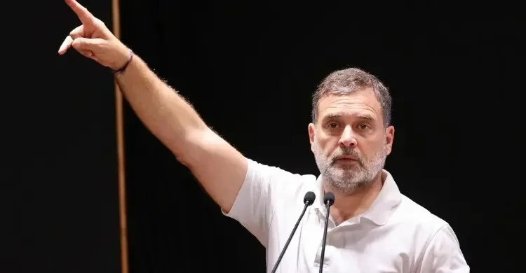 ধর্মেন্দ্র প্রধানের পদত্যাগের পর মোদী সরকারকে গদি থেকে নামানোর ডাক রাহুল গান্ধীর