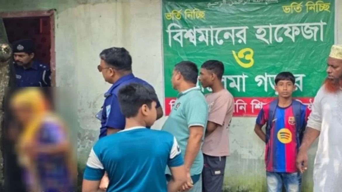 কালকিনিতে মাদ্রাসার সামনে হঠাৎ বোমা বিস্ফোরণ