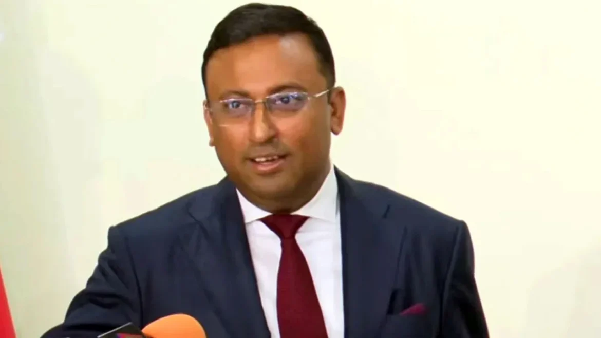 দ্বৈত নাগরিকত্বের প্রশ্নে সরাসরি জবাব দিলেন না পররাষ্ট্র প্রতিমন্ত্রী
