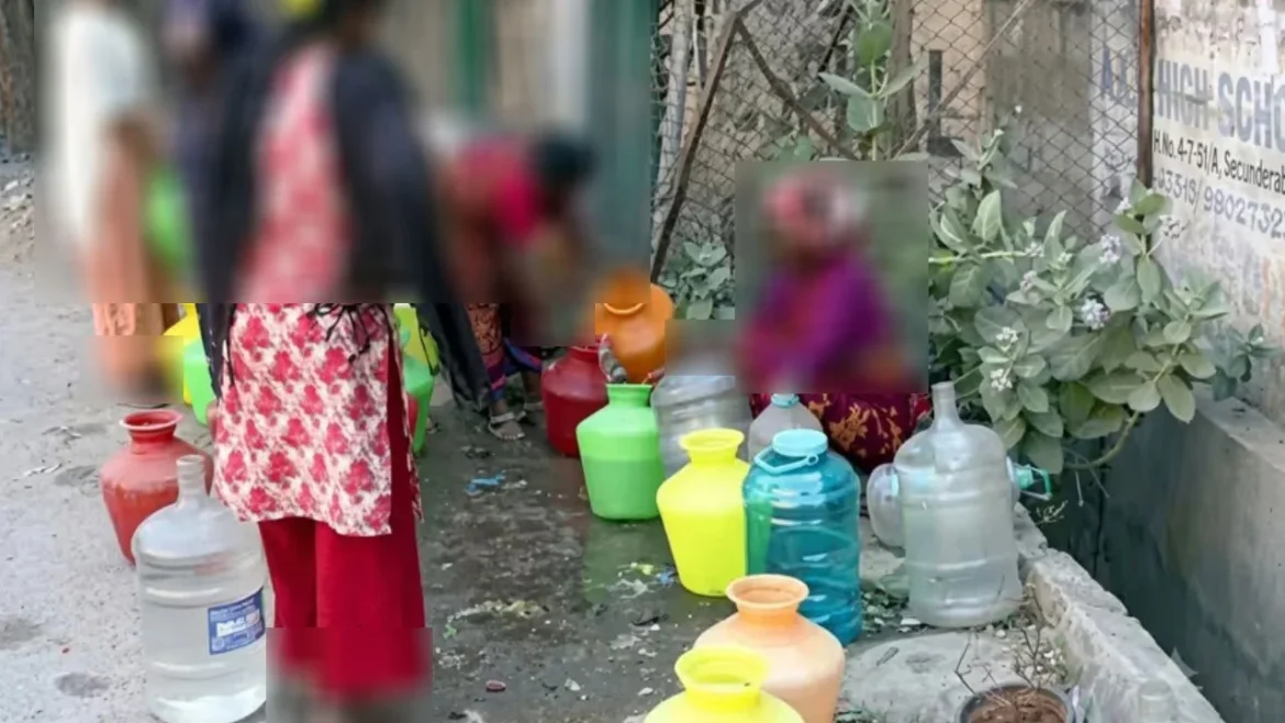 ভোট না দেওয়ায় পানিহীন কলকাতার মুসলিম কলোনি