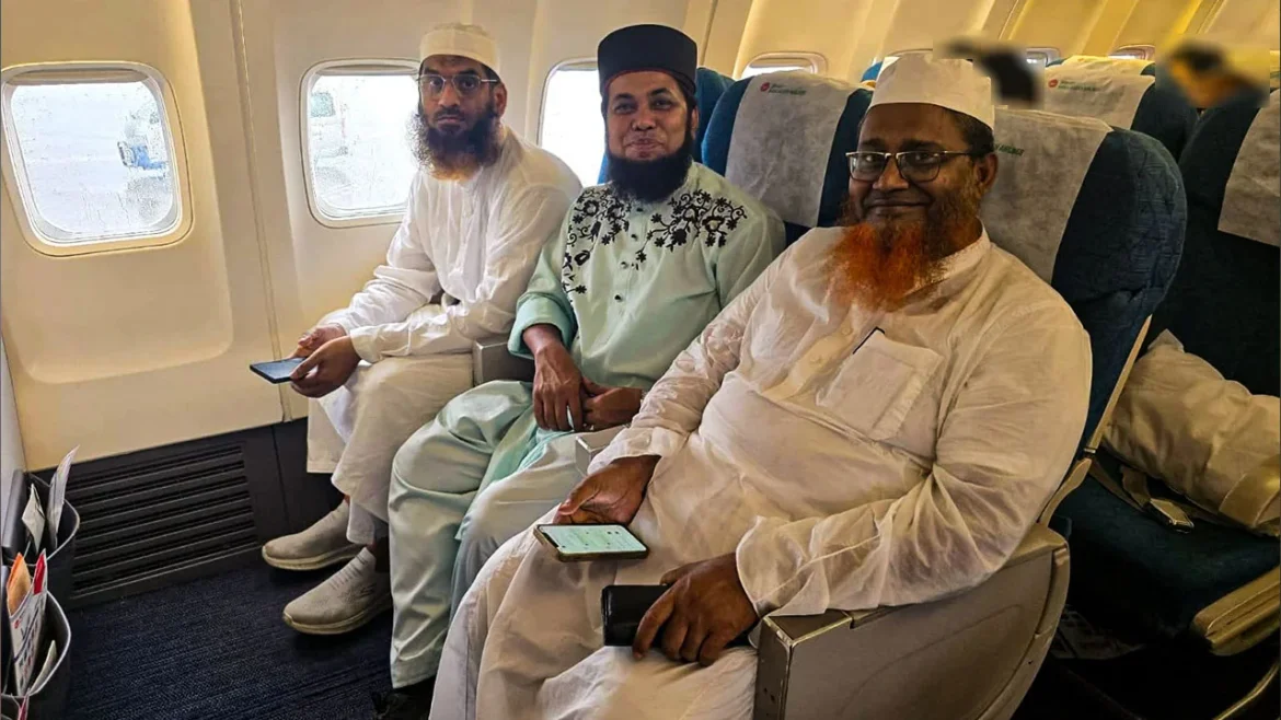 ভয়াবহ বন্যা ও ভূমিধসে ক্ষতিগ্রস্ত এলাকা পরিদর্শনে নেপাল গেলেন আল্লামা মামুনুল হক