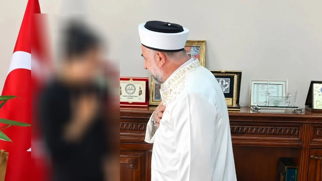 ঐতিহাসিক মারদিন শহরে ভ্রমণে গিয়ে ইসলাম গ্রহণ করলেন দক্ষিণ কোরিয়ার পর্যটক