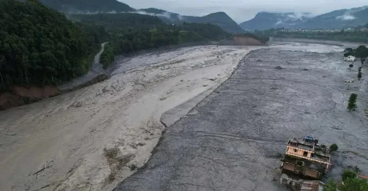 নেপালে ভয়াবহ বন্যায় মৃতের সংখ্যা ছাড়াল এক হাজার