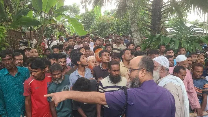 পাবনায় ধর্ষণ-হত্যা মামলার প্রধান আসামি বিএনপি ওয়ার্ড সভাপতিকে প্রকাশ্যে গুলি ও কুপিয়ে হত্যা