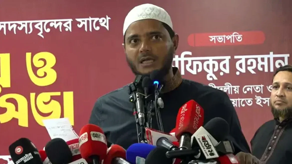 রাষ্ট্রীয় খরচে তোষামোদকারীদের বিদেশ ভ্রমণ দেশকে বিশ্বদরবারে লজ্জিত করেছে